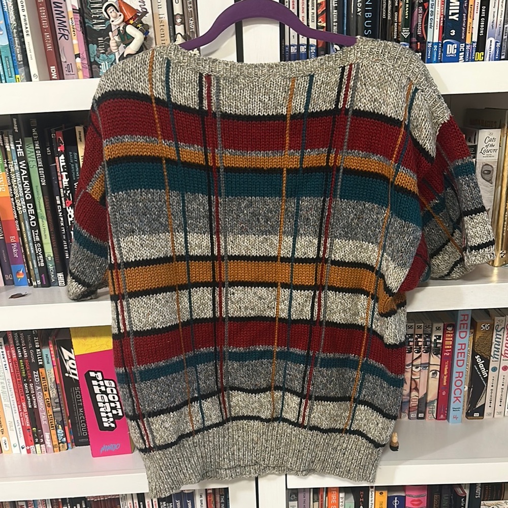 Colorful Striped Sweater - Picture 4 of 4